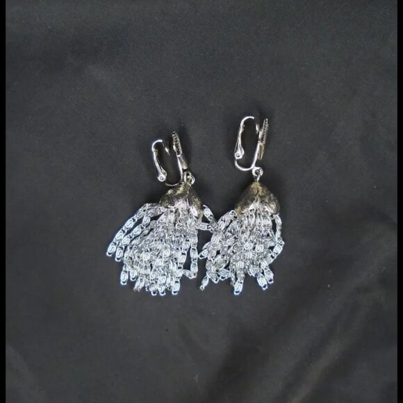 Vintage Clip On Dangle Earrings, Chain Tassel Long Silvertone Sarah Coventry - Picture 4 of 15